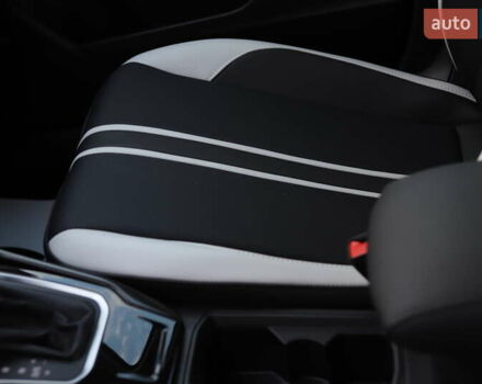 Черный Фольксваген Ти-Рок, объемом двигателя 1.97 л и пробегом 110 тыс. км за 24899 $, фото 71 на Automoto.ua