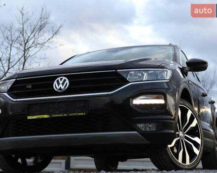 Черный Фольксваген Ти-Рок, объемом двигателя 1.97 л и пробегом 110 тыс. км за 24899 $, фото 40 на Automoto.ua