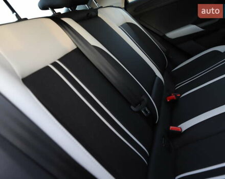 Черный Фольксваген Ти-Рок, объемом двигателя 1.97 л и пробегом 110 тыс. км за 24899 $, фото 63 на Automoto.ua