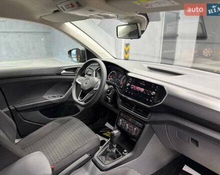 Фольксваген Ти-Рок 2020 в Черновцах на Automoto.ua Черный Фольксваген Ти-Рок, объемом двигателя 1.6 л и пробегом 200 тыс. км за 20700 $, фото 21 на Automoto.ua