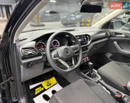 Фольксваген Ти-Рок 2020 в Черновцах на Automoto.ua Черный Фольксваген Ти-Рок, объемом двигателя 1.6 л и пробегом 200 тыс. км за 20700 $, фото 7 на Automoto.ua