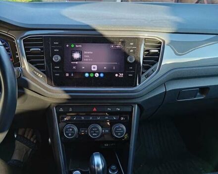 Черный Фольксваген Ти-Рок, объемом двигателя 1.5 л и пробегом 58 тыс. км за 26000 $, фото 9 на Automoto.ua