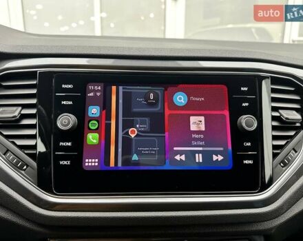 Чорний Фольксваген Ті-Рок, об'ємом двигуна 1.5 л та пробігом 98 тис. км за 23900 $, фото 17 на Automoto.ua