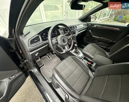 Чорний Фольксваген Ті-Рок, об'ємом двигуна 1.5 л та пробігом 98 тис. км за 23900 $, фото 5 на Automoto.ua