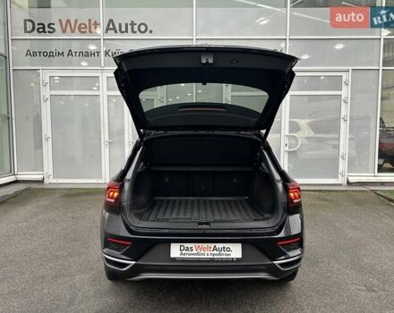 Чорний Фольксваген Ті-Рок, об'ємом двигуна 1.5 л та пробігом 98 тис. км за 23900 $, фото 9 на Automoto.ua