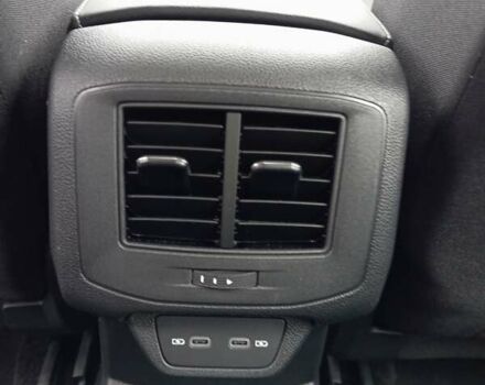 Черный Фольксваген Ти-Рок, объемом двигателя 1.4 л и пробегом 11 тыс. км за 30200 $, фото 34 на Automoto.ua