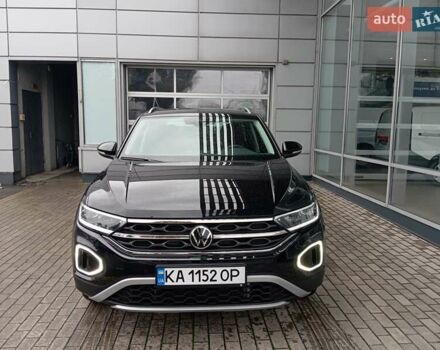 Черный Фольксваген Ти-Рок, объемом двигателя 1.4 л и пробегом 11 тыс. км за 30200 $, фото 2 на Automoto.ua