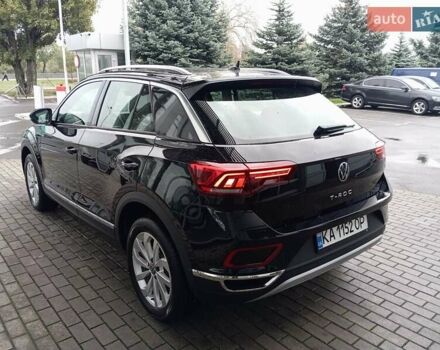 Черный Фольксваген Ти-Рок, объемом двигателя 1.4 л и пробегом 11 тыс. км за 30200 $, фото 7 на Automoto.ua