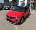 Красный Фольксваген Ти-Рок, объемом двигателя 1.5 л и пробегом 140 тыс. км за 20800 $, фото 1 на Automoto.ua