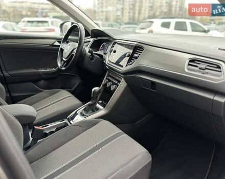 Фольксваген Ти-Рок, объемом двигателя 1.5 л и пробегом 89 тыс. км за 23200 $, фото 10 на Automoto.ua