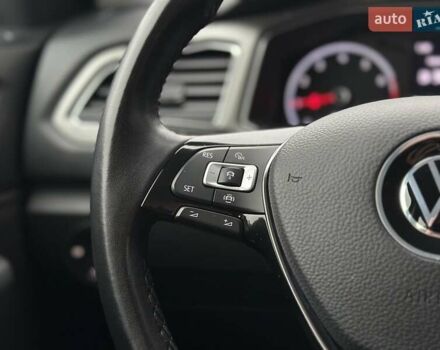 Фольксваген Ти-Рок, объемом двигателя 1.5 л и пробегом 89 тыс. км за 23200 $, фото 19 на Automoto.ua
