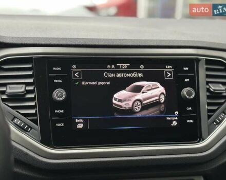 Фольксваген Ти-Рок, объемом двигателя 1.5 л и пробегом 89 тыс. км за 23200 $, фото 26 на Automoto.ua