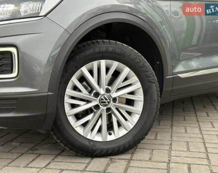 Фольксваген Ти-Рок, объемом двигателя 1.5 л и пробегом 89 тыс. км за 23200 $, фото 1 на Automoto.ua