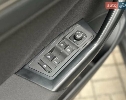 Фольксваген Ти-Рок, объемом двигателя 1.5 л и пробегом 89 тыс. км за 23200 $, фото 17 на Automoto.ua