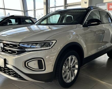 Фольксваген Ти-Рок, объемом двигателя 1.4 л и пробегом 0 тыс. км за 30765 $, фото 2 на Automoto.ua