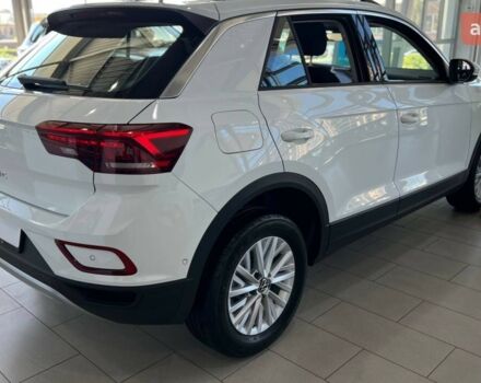 Фольксваген Ти-Рок, объемом двигателя 1.4 л и пробегом 0 тыс. км за 28700 $, фото 2 на Automoto.ua