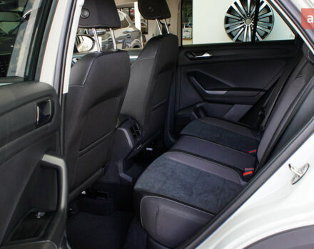 Фольксваген Ти-Рок, объемом двигателя 1.4 л и пробегом 0 тыс. км за 31613 $, фото 9 на Automoto.ua