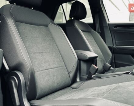 купить новое авто Фольксваген Ти-Рок 2025 года от официального дилера Автодім Атлант на Вацлава Гавела Фольксваген фото