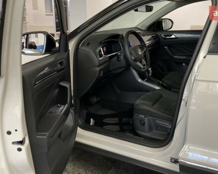 купить новое авто Фольксваген Ти-Рок 2025 года от официального дилера Автодім Атлант на Вацлава Гавела Фольксваген фото