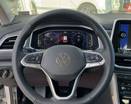 Фольксваген Ті-Рок, об'ємом двигуна 1.4 л та пробігом 0 тис. км за 31500 $, фото 10 на Automoto.ua