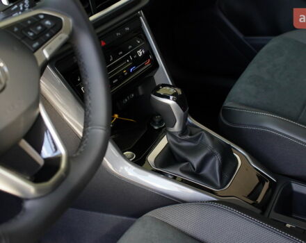 Фольксваген Ті-Рок, об'ємом двигуна 1.4 л та пробігом 0 тис. км за 31613 $, фото 19 на Automoto.ua