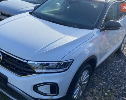 Фольксваген Ті-Рок, об'ємом двигуна 1.4 л та пробігом 0 тис. км за 30255 $, фото 3 на Automoto.ua