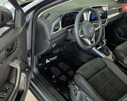 купить новое авто Фольксваген Ти-Рок 2025 года от официального дилера Автодім Атлант на Вацлава Гавела Фольксваген фото