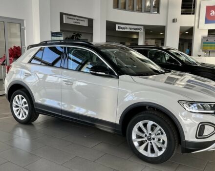 Фольксваген Ти-Рок, объемом двигателя 1.4 л и пробегом 0 тыс. км за 30765 $, фото 3 на Automoto.ua