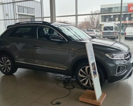 Фольксваген Ти-Рок, объемом двигателя 1.4 л и пробегом 0 тыс. км за 31500 $, фото 3 на Automoto.ua