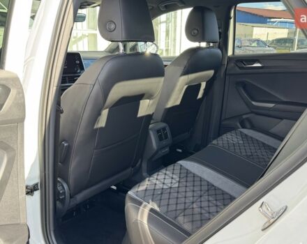 Фольксваген Ти-Рок, объемом двигателя 1.4 л и пробегом 0 тыс. км за 33375 $, фото 25 на Automoto.ua