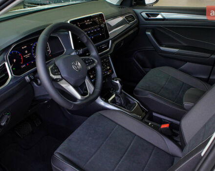 Фольксваген Ти-Рок, объемом двигателя 1.4 л и пробегом 0 тыс. км за 31613 $, фото 23 на Automoto.ua