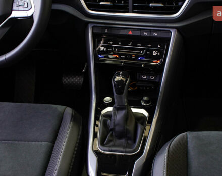 Фольксваген Ти-Рок, объемом двигателя 1.4 л и пробегом 0 тыс. км за 31613 $, фото 21 на Automoto.ua