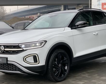 Фольксваген Ти-Рок, объемом двигателя 1.4 л и пробегом 0 тыс. км за 32778 $, фото 2 на Automoto.ua