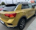 Желтый Фольксваген Ти-Рок, объемом двигателя 1.5 л и пробегом 78 тыс. км за 19713 $, фото 12 на Automoto.ua
