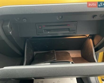 Желтый Фольксваген Ти-Рок, объемом двигателя 1.5 л и пробегом 78 тыс. км за 19713 $, фото 22 на Automoto.ua