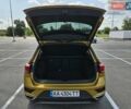 Жовтий Фольксваген Ті-Рок, об'ємом двигуна 1.5 л та пробігом 75 тис. км за 22900 $, фото 37 на Automoto.ua