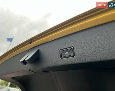 Желтый Фольксваген Ти-Рок, объемом двигателя 1.5 л и пробегом 78 тыс. км за 19713 $, фото 21 на Automoto.ua