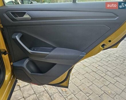Жовтий Фольксваген Ті-Рок, об'ємом двигуна 1.5 л та пробігом 65 тис. км за 23490 $, фото 29 на Automoto.ua
