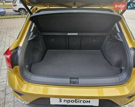 Жовтий Фольксваген Ті-Рок, об'ємом двигуна 1.5 л та пробігом 65 тис. км за 23490 $, фото 26 на Automoto.ua