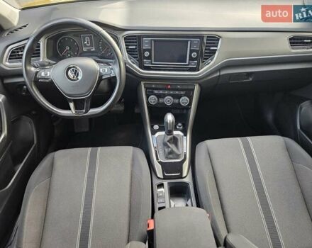 Жовтий Фольксваген Ті-Рок, об'ємом двигуна 1.5 л та пробігом 65 тис. км за 23490 $, фото 34 на Automoto.ua