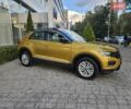 Жовтий Фольксваген Ті-Рок, об'ємом двигуна 1.5 л та пробігом 65 тис. км за 23490 $, фото 4 на Automoto.ua