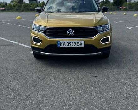 Жовтий Фольксваген Ті-Рок, об'ємом двигуна 1.5 л та пробігом 64 тис. км за 26000 $, фото 1 на Automoto.ua
