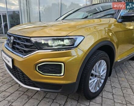 Жовтий Фольксваген Ті-Рок, об'ємом двигуна 1.5 л та пробігом 65 тис. км за 23490 $, фото 47 на Automoto.ua