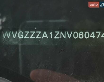 Желтый Фольксваген Ти-Рок, объемом двигателя 1.5 л и пробегом 60 тыс. км за 22900 $, фото 2 на Automoto.ua