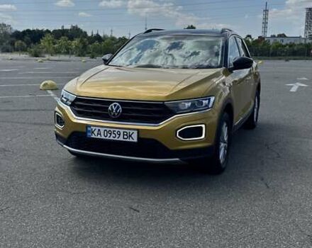 Жовтий Фольксваген Ті-Рок, об'ємом двигуна 1.5 л та пробігом 64 тис. км за 26000 $, фото 1 на Automoto.ua