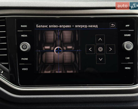 Сірий Фольксваген Ті-Рок, об'ємом двигуна 1.97 л та пробігом 175 тис. км за 25500 $, фото 36 на Automoto.ua