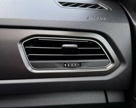 Сірий Фольксваген Ті-Рок, об'ємом двигуна 1.97 л та пробігом 175 тис. км за 25500 $, фото 21 на Automoto.ua