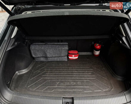 Сірий Фольксваген Ті-Рок, об'ємом двигуна 1.97 л та пробігом 175 тис. км за 25500 $, фото 60 на Automoto.ua