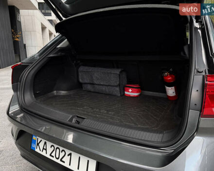 Сірий Фольксваген Ті-Рок, об'ємом двигуна 1.97 л та пробігом 175 тис. км за 25500 $, фото 26 на Automoto.ua