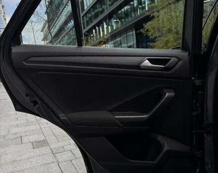 Сірий Фольксваген Ті-Рок, об'ємом двигуна 1.97 л та пробігом 175 тис. км за 25500 $, фото 25 на Automoto.ua